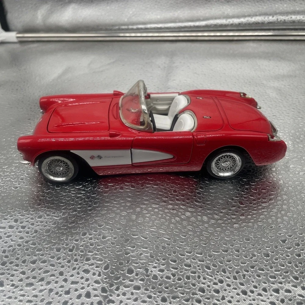 Vintage 1957 Red Corvette Convertible Fuel Injection‎ Diecast Metal Toy Car